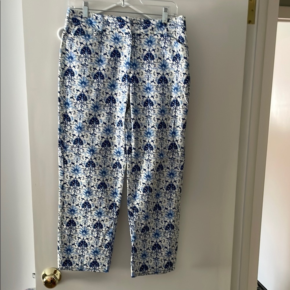 Blue and White Floral Cropped pants with Relaxed Fit